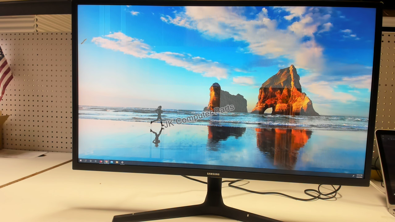 Samsung 32'' Wide Screen 4K UHD LED Monitor - LU32J590UQNXZA PC696282 ...